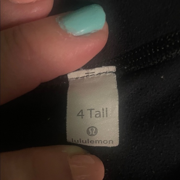 Lululemon Black TALL Leggings -4 Preloved - Picture 4 of 8